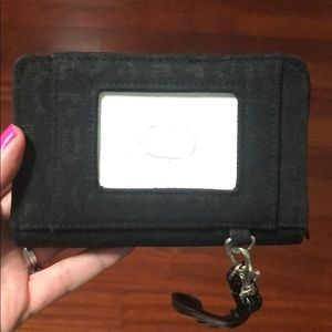 Thirty One everyday wristlet